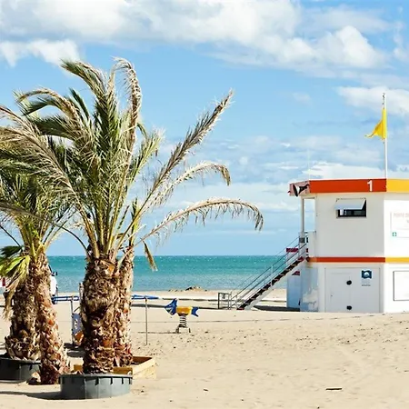Villa Pavillon 2 Pieces Mezzanine, Piscine Proche Plage, Parking Prive - Fr-1-409-98 Narbonne-Plage